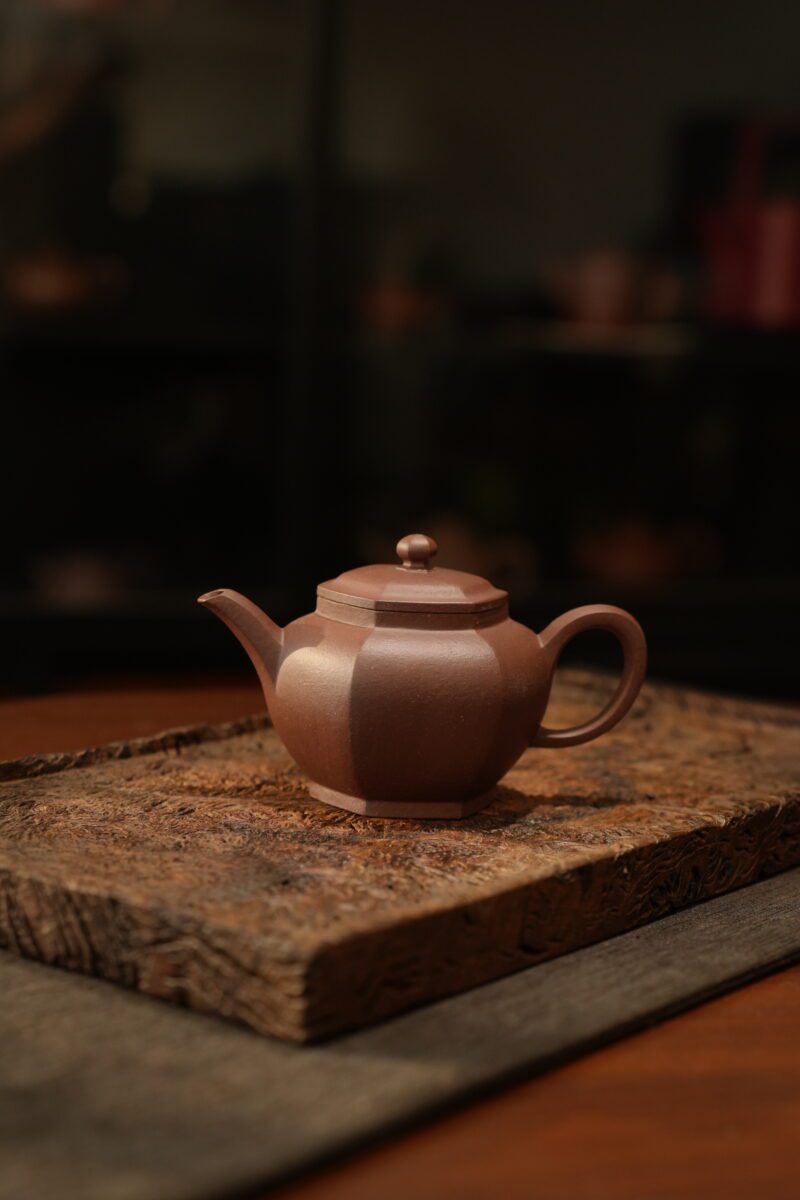 Fully Handmade Di Cao Qing Hexagonal Gong Deng 100ml Yixing Teapot