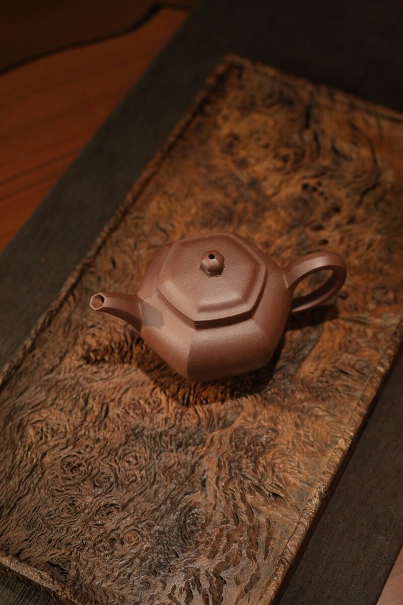Fully Handmade Di Cao Qing Hexagonal Gong Deng 100ml Yixing Teapot