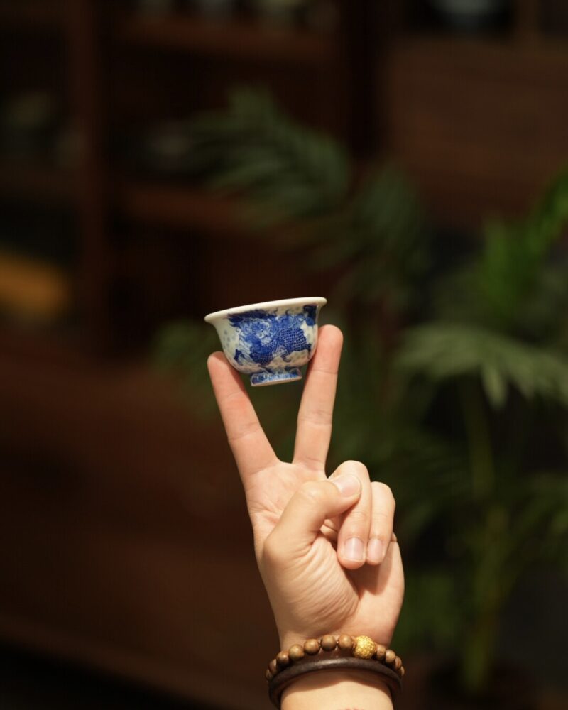 Hand-painted Qinghua Ceramic Kirin Wave 60ml Gaiwan Set