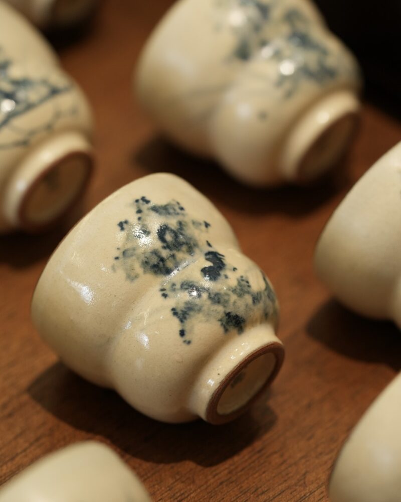 Hand-painted Qinghua Powder Glaze Ceramic Bonsai Gourd 50ml Host Cup