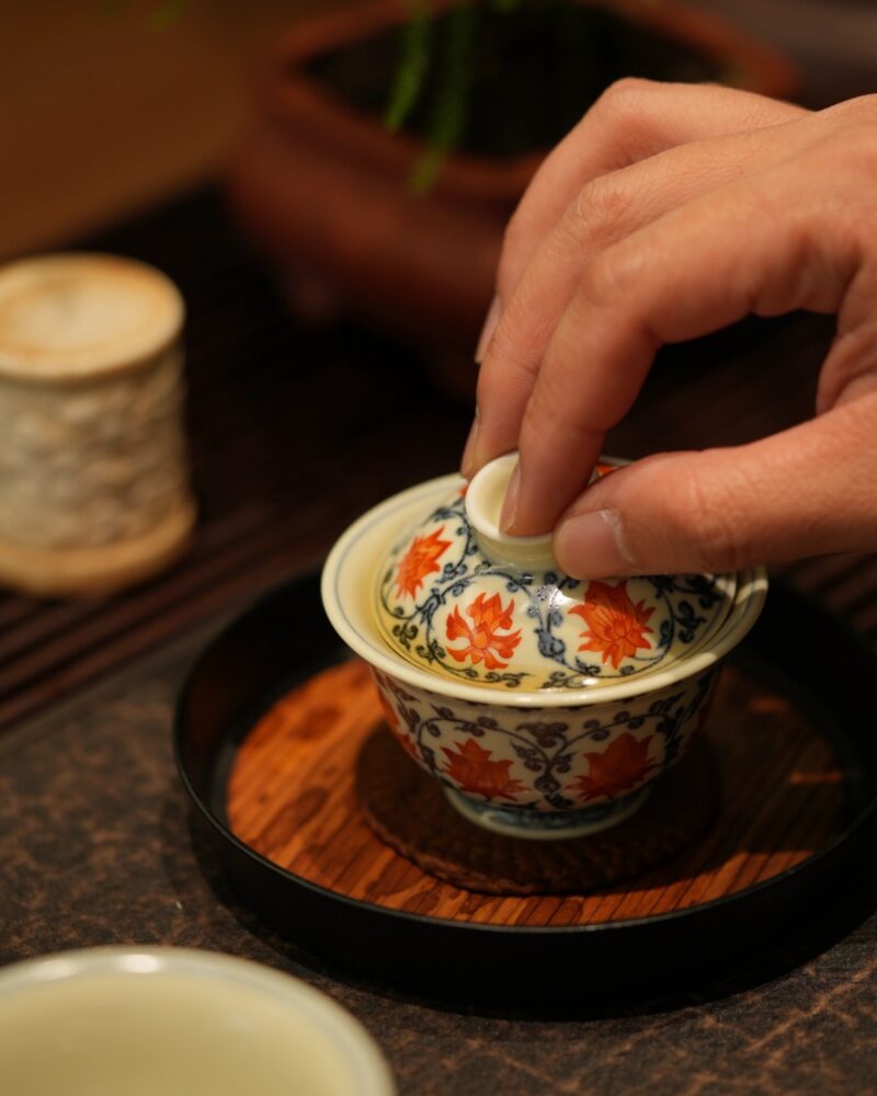 Hand-painted Underglaze Red Qinghua Ceramic Twined Lotus 80ml Gaiwan Set6 Hand-painted Underglaze Red Qinghua Ceramic Twined Lotus 80ml Gaiwan Set