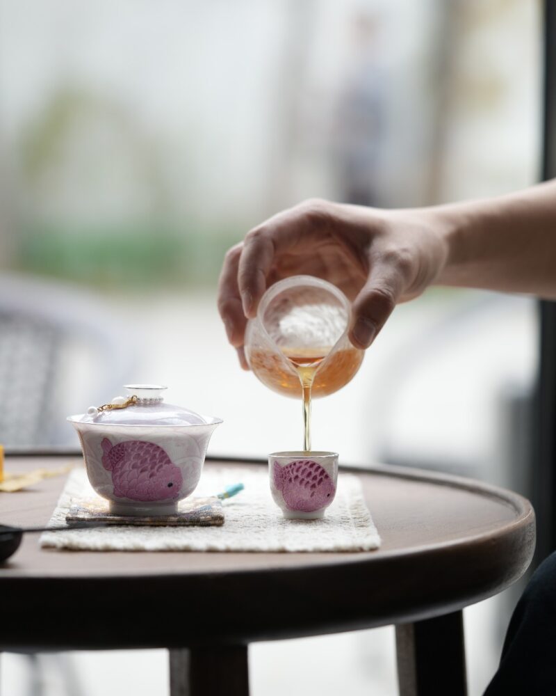 Handmade Hand-painted Fen Cai Ceramic Ranchu Goldfish 100ml Gaiwan - Pre Order Ship in 20 Days