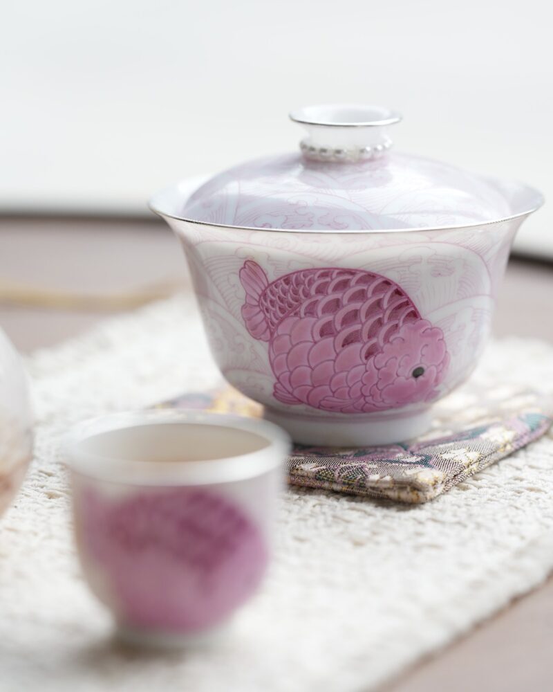Handmade Hand-painted Fen Cai Ceramic Ranchu Goldfish 100ml Gaiwan - Pre Order Ship in 20 Days