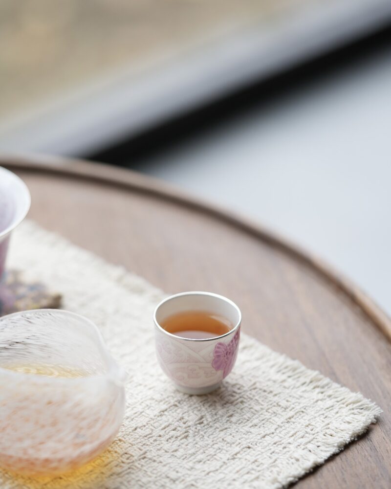 Handmade Hand-painted Fen Cai Ceramic Ranchu Goldfish 100ml Gaiwan - Pre Order Ship in 20 Days