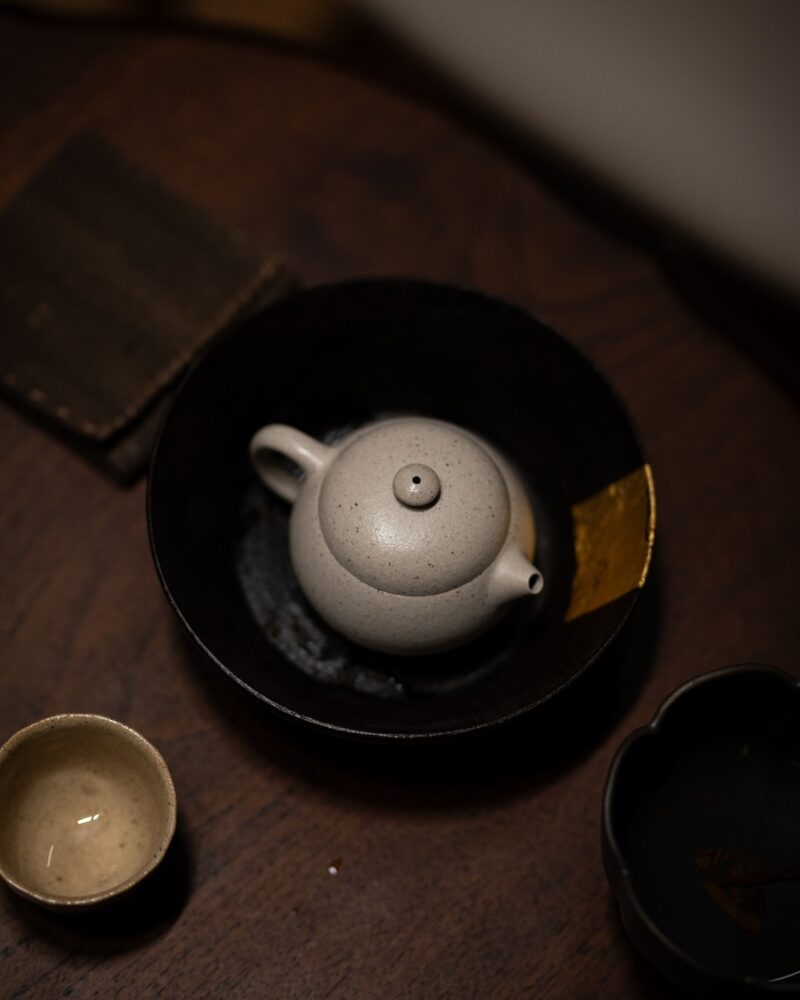 Half Handmade White Duanni Ji Dan 85ml Yixing Teapot