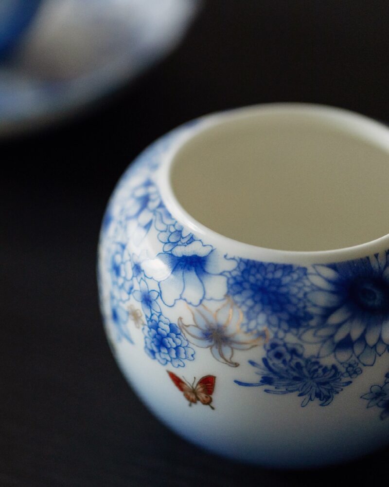 Hand-painted Gilt Painting Ceramic Prosperous Flowers 100ml Gaiwan
