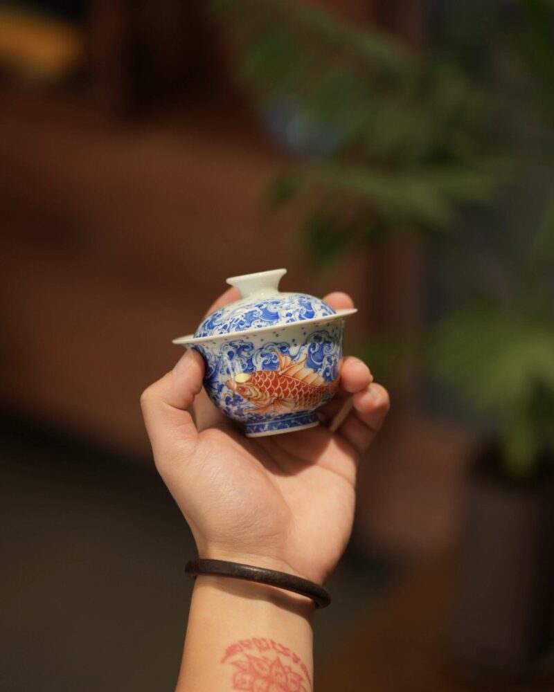 Hand-painted Qinghua Ceramic Carp Sailing 100ml Gaiwan1 Hand-painted Qinghua Ceramic Carp Sailing 100ml Gaiwan