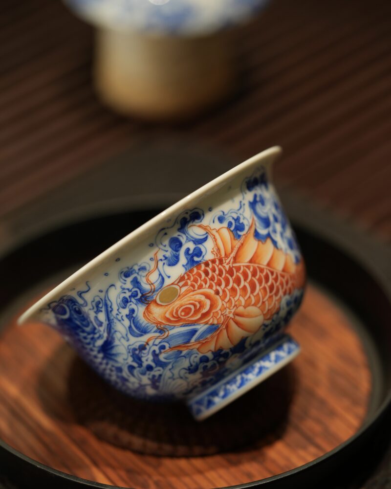 Hand-painted Qinghua Ceramic Carp Sailing 100ml Gaiwan11 Hand-painted Qinghua Ceramic Carp Sailing 100ml Gaiwan