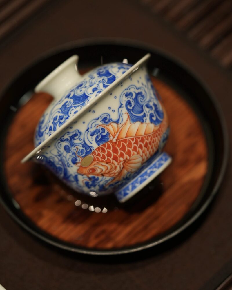 Hand-painted Qinghua Ceramic Carp Sailing 100ml Gaiwan6 Hand-painted Qinghua Ceramic Carp Sailing 100ml Gaiwan