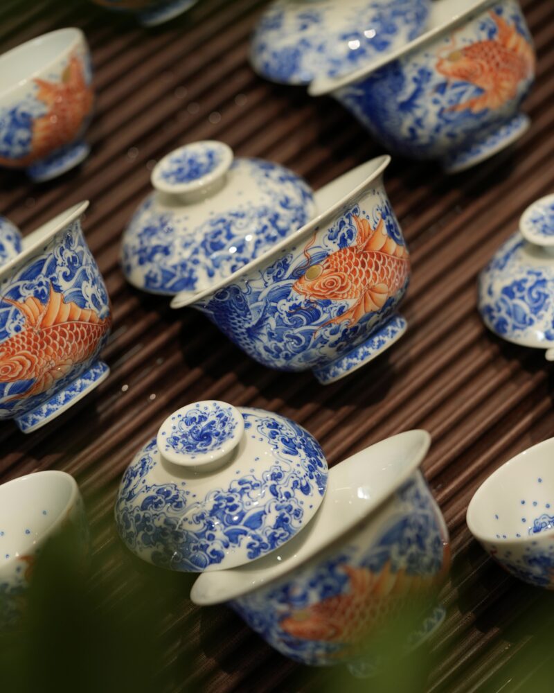 Hand-painted Qinghua Ceramic Carp Sailing 100ml Gaiwan9 Hand-painted Qinghua Ceramic Carp Sailing 100ml Gaiwan