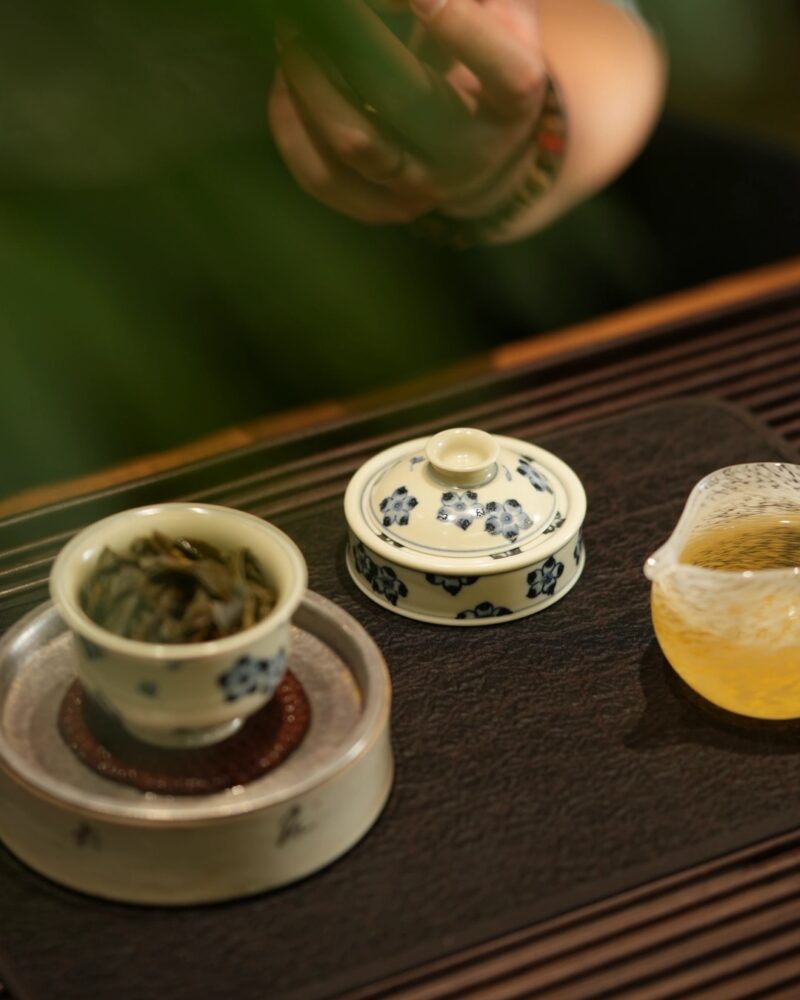 Handmade Hand-painted Qinghua Iron-red Ceramic Mandarin Fish Flower 60ml Gaiwan Set