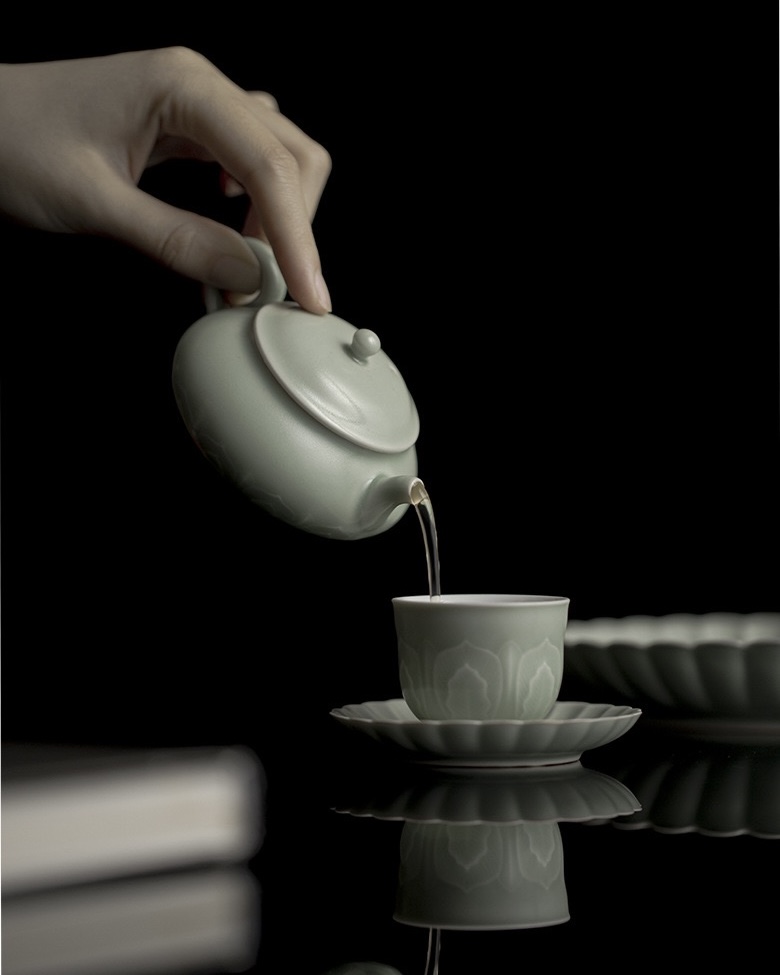Celadon-Glaze-Ceramic-Lotus-Petal-110ml-Chinese-Teapot2 Celadon Glaze Ceramic Lotus Petal 110ml Chinese Teapot