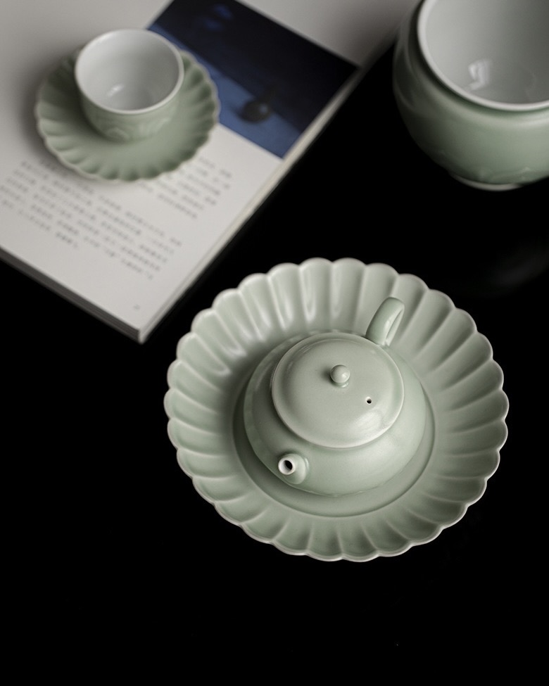 Celadon-Glaze-Ceramic-Lotus-Petal-110ml-Chinese-Teapot4 Celadon Glaze Ceramic Lotus Petal 110ml Chinese Teapot