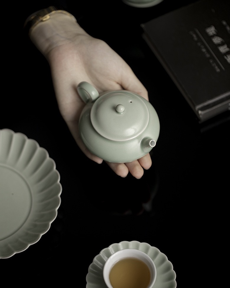 Celadon-Glaze-Ceramic-Lotus-Petal-110ml-Chinese-Teapot6 Celadon Glaze Ceramic Lotus Petal 110ml Chinese Teapot