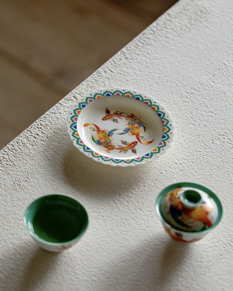 Chinese Style Turquoise Glaze Porcelain Flaming Koi 120ml Gaiwan