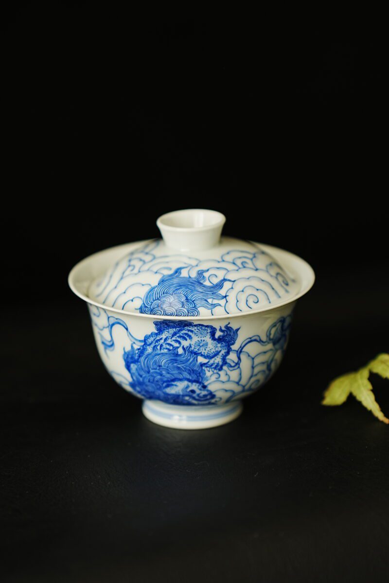 Hand-painted Qinghua Ceramic Lion 140ml Gaiwan
