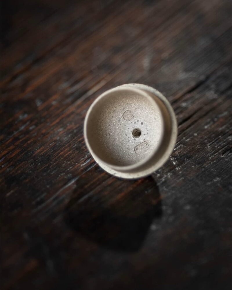 Half Handmade Qing Duanni With Hong Ni Particles Pear Shape 150ml Yixing Teapot