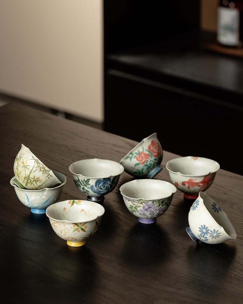 Hand-painted Ceramic Flowers 100ml Host Cup