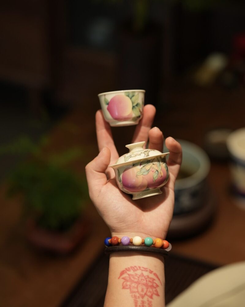 Handmade Hand-painted Fen Cai Ceramic Longevity Peach 70ml Gaiwan Set Pre Order Ship In 20 Days