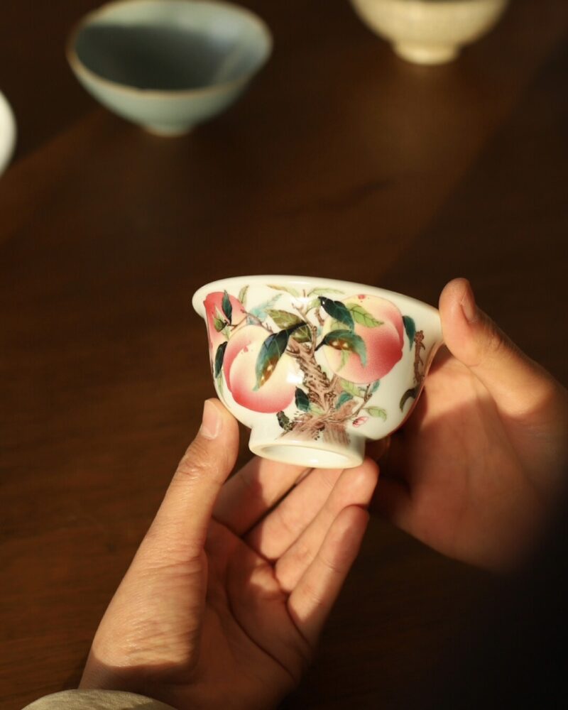 Handmade Hand-painted Fen Cai Ceramic Six Longevity Peaches 120ml Host Cup