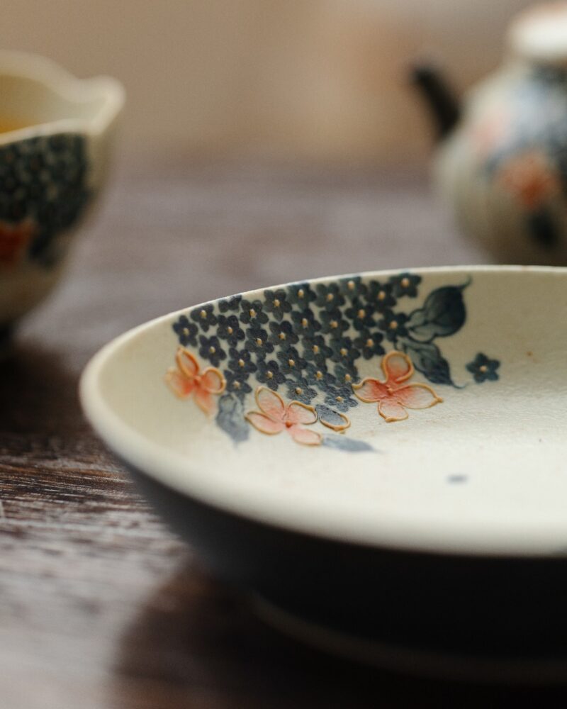 Handmade Hand-painted Vintage Style Ceramic Hydrangea Pumpkin 110ml Chinese Teapot