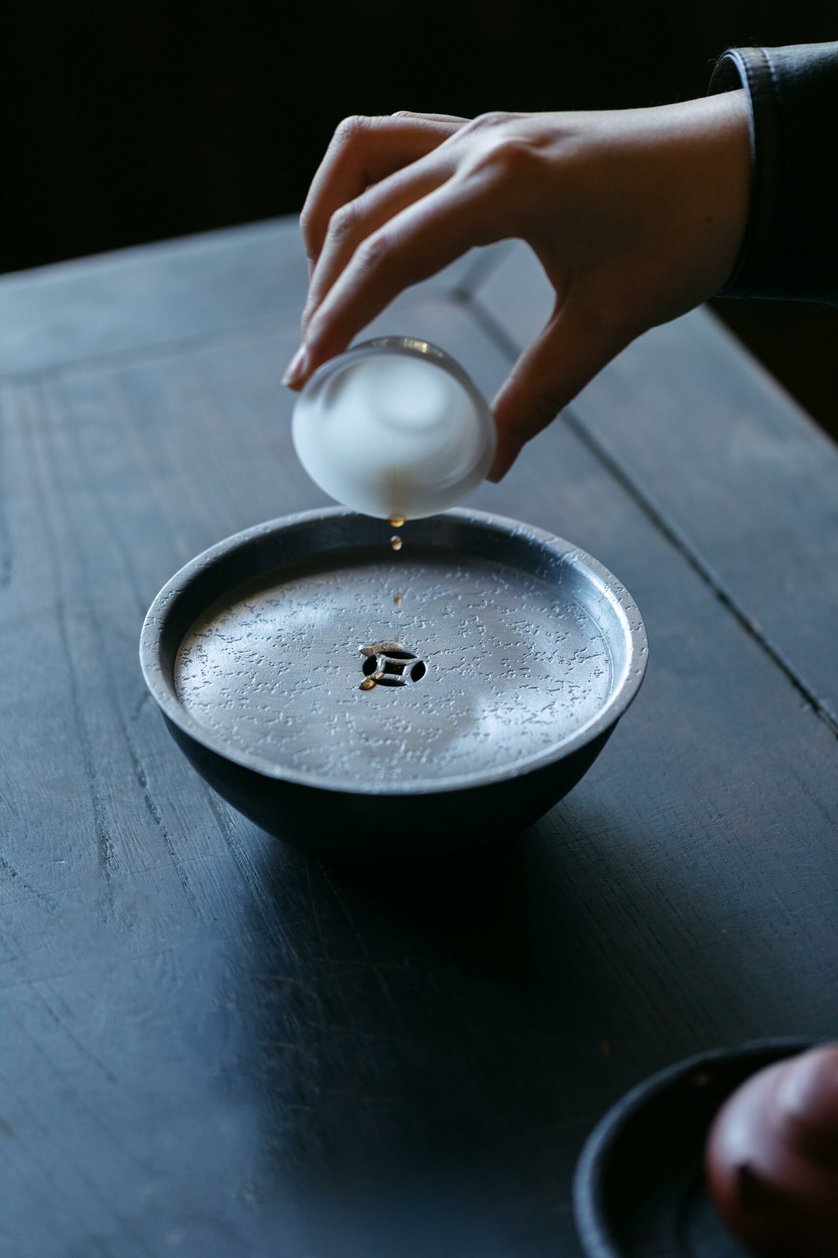 Handmade Vintage Style Hammered Texture Tin Coin Design 300ml Tea Boat