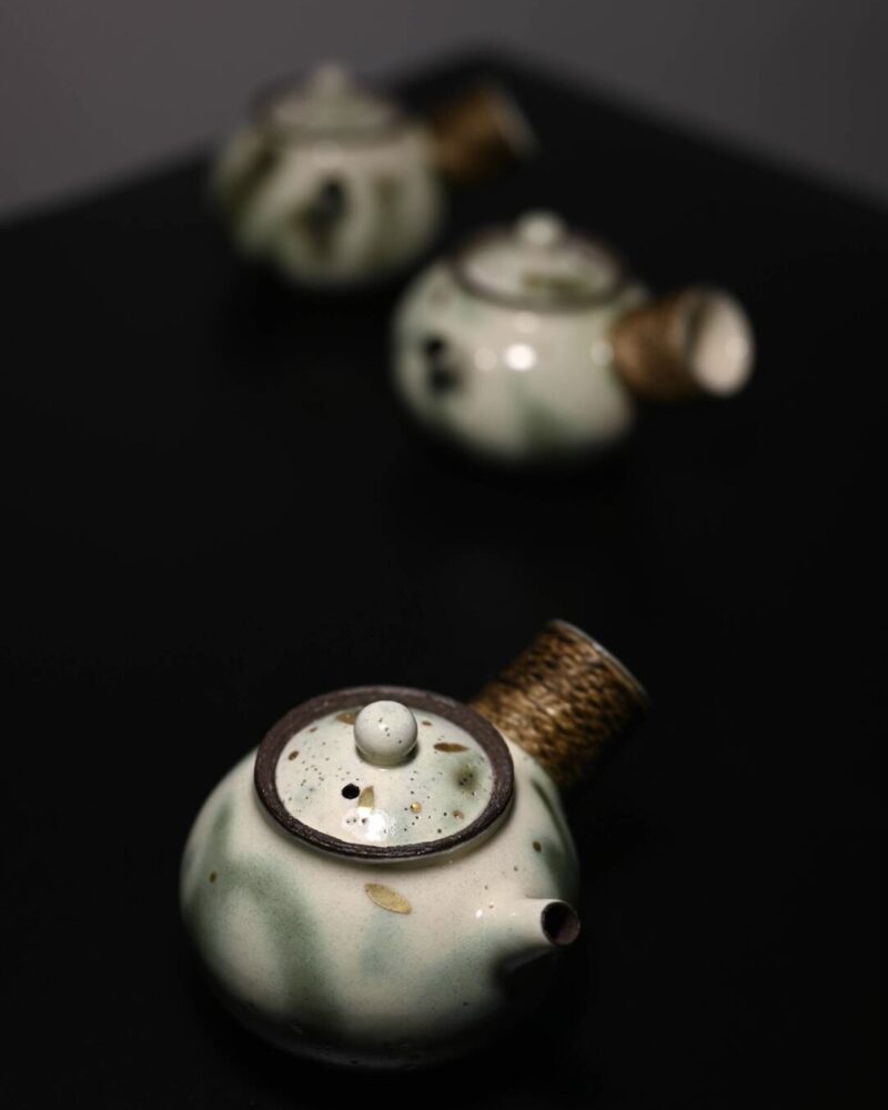 Handmade-Vintage-Style-Powder-Glaze-Ceramic-Gradient-Green-100ml-Side-Handled-Teapot4 Handmade Vintage Style Powder Glaze Ceramic Gradient Green 120ml Side Handled Teapot