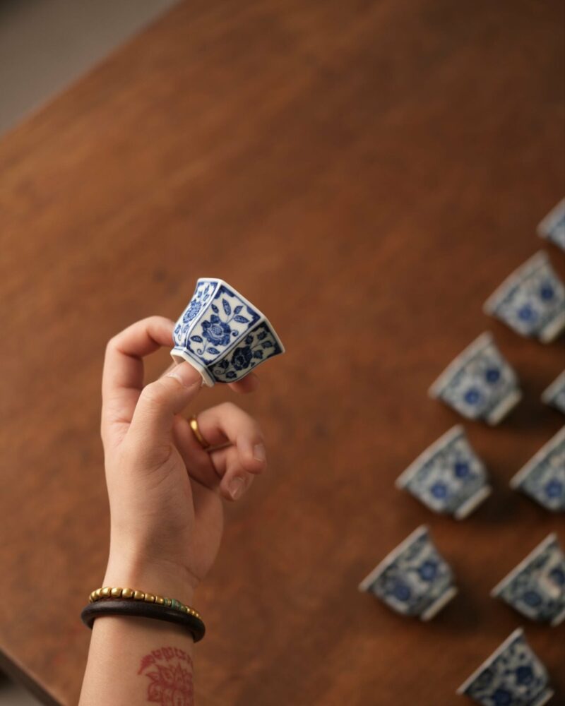 Handmade Hand-painted Hexagonal Qinghua Ceramic Flowers 40ml Tea Cup