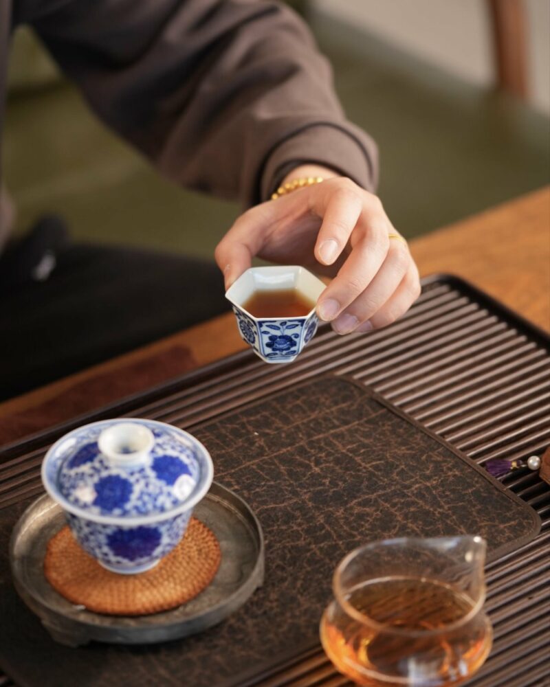 Handmade Hand-painted Hexagonal Qinghua Ceramic Flowers 40ml Tea Cup