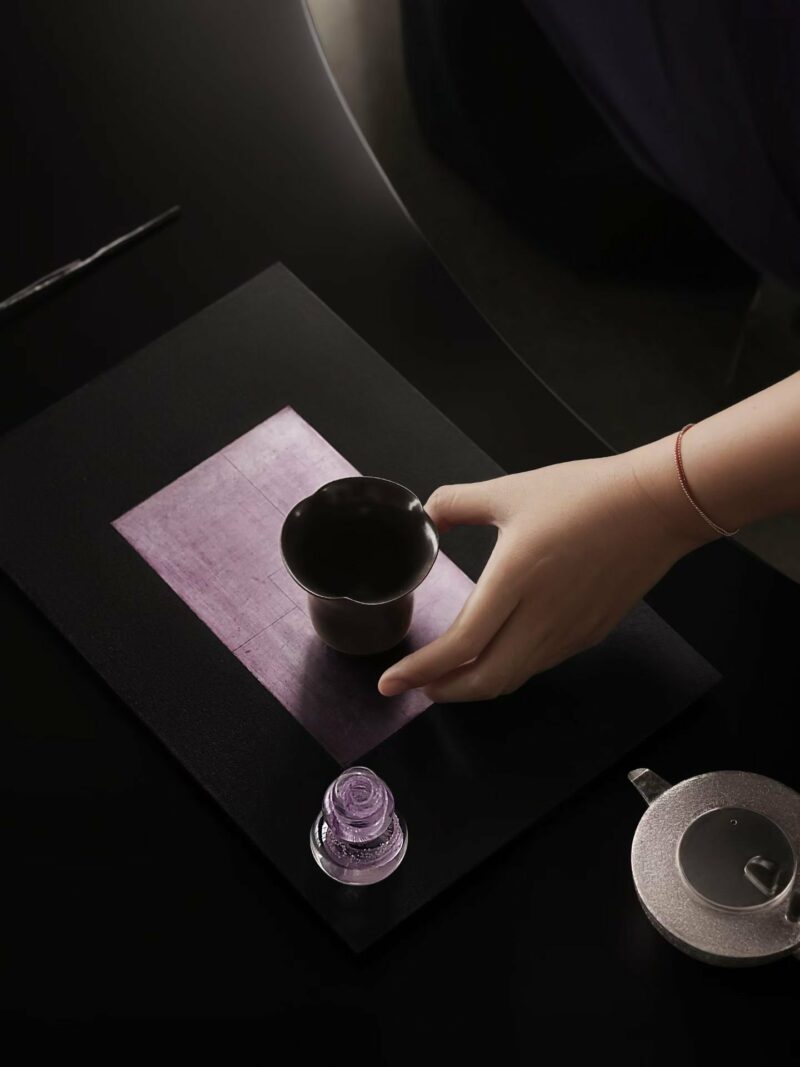 Handmade Traditional Lacquer Wood Purple Rain Tea Tray