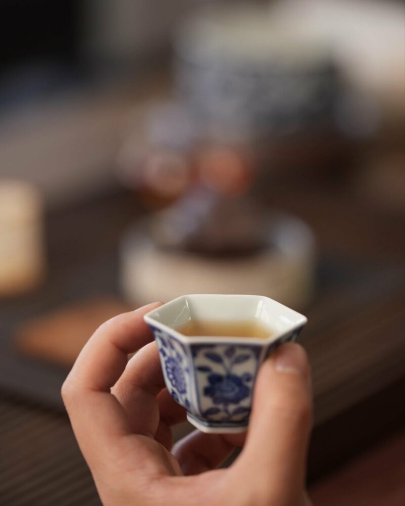 Half-Handmade-Mini-Zini-Hexagonal-Rong-Tian-50ml-Yixing-Teapot10 Half Handmade Mini Zini Hexagonal Rong Tian 50ml Yixing Teapot