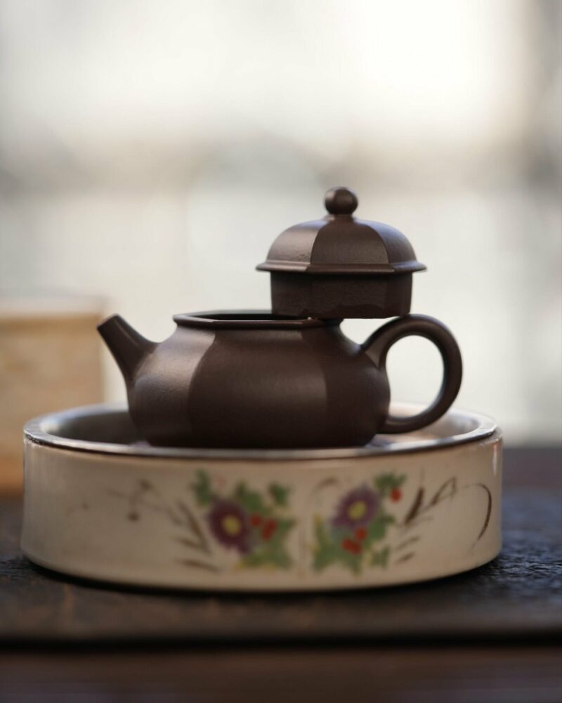 Half-Handmade-Mini-Zini-Hexagonal-Rong-Tian-50ml-Yixing-Teapot6 Half Handmade Mini Zini Hexagonal Rong Tian 50ml Yixing Teapot