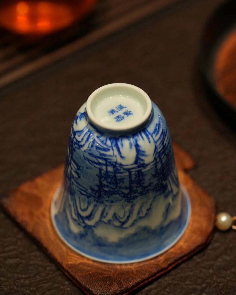Handmade Hand-painted Ceramic Blue and White Landscape Snow Scene 80ml Host Cup