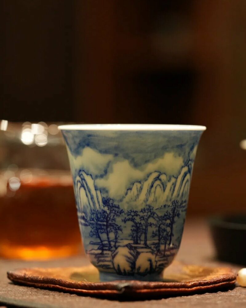 Handmade Hand-painted Ceramic Blue and White Landscape Snow Scene 80ml Host Cup