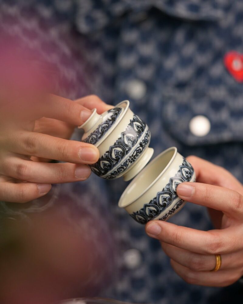 Handmade-Hand-painted-Porcelain-Blue-White-Baoxiang-Pattern-65ml-Gaiwan-Set-Pre-Order-Ship-In-20-Days3 Handmade Hand-painted Porcelain Blue & White Baoxiang Pattern 65ml Gaiwan Set Pre Order Ship In 20 Days