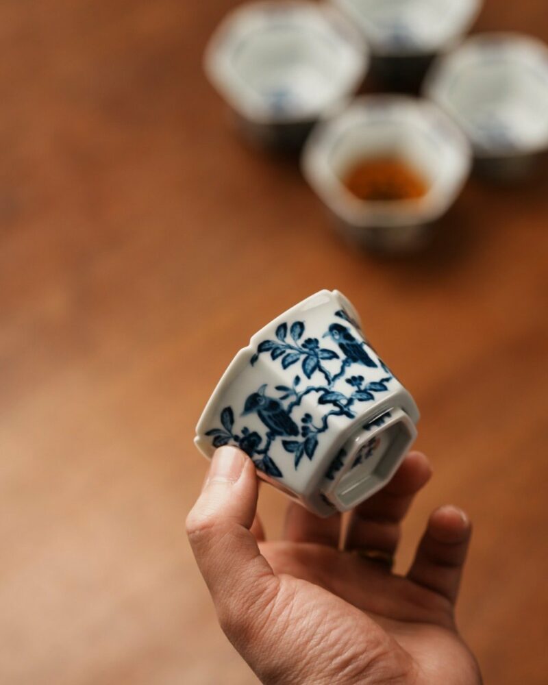 Handmade Hand-painted Porcelain Ming Blue & White Birds & Flowers Hexagonal 90ml Host Cup