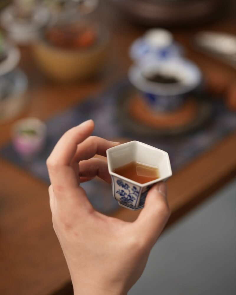 Handmade Hand-painted Qinghua Ceramic Four Seasons Hexagonal 40ml Tea Cup