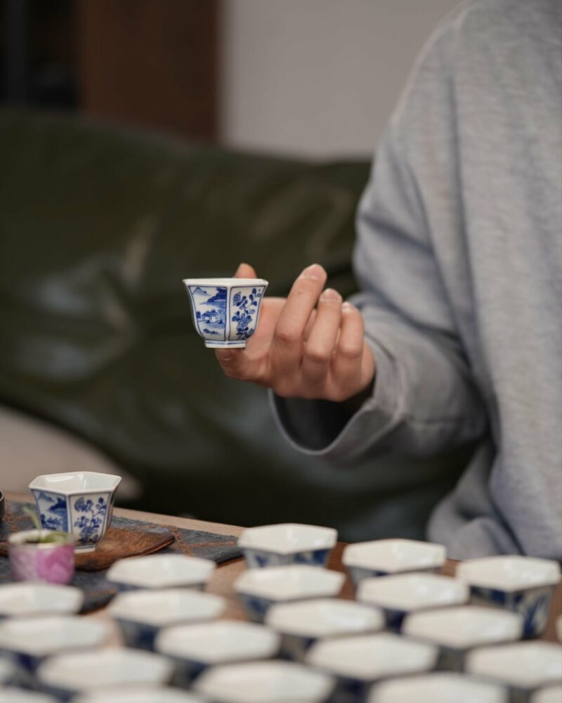 Handmade Hand-painted Qinghua Ceramic Four Seasons Hexagonal 40ml Tea Cup