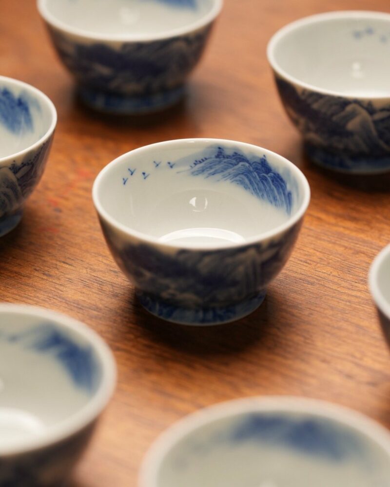 Handmade Hand-painted Qinghua Ceramic Landscape 50ml Host Cup