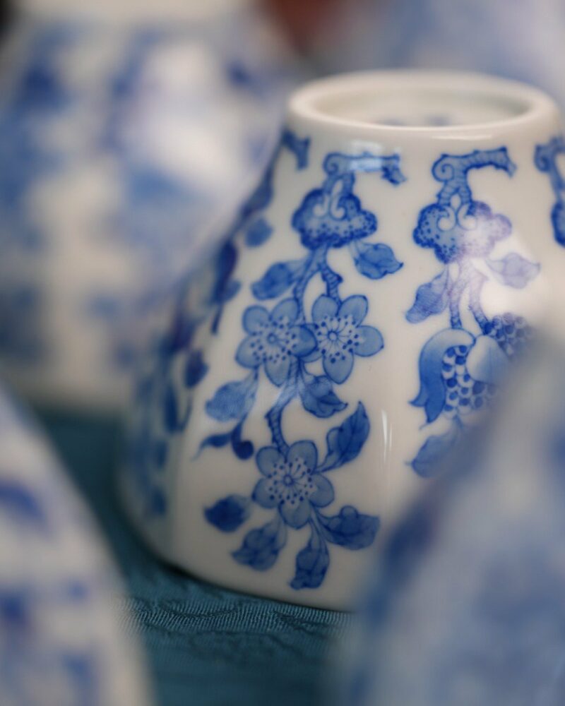 Handmade Hand-painted Qinghua Porcelain Four Flowers Four Fruits Octagonal 110cc Host Cup