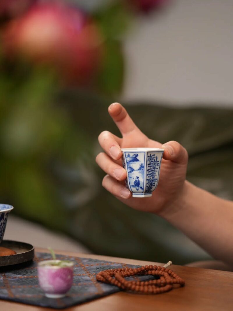 Handmade Hand-painted Underglaze decoration Porcelain Blue and White Landscape Hexagonal 50cc Tea Cup