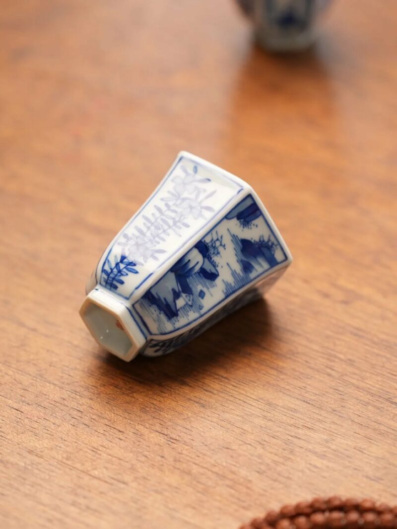 Handmade Hand-painted Underglaze decoration Porcelain Blue and White Landscape Hexagonal 50cc Tea Cup