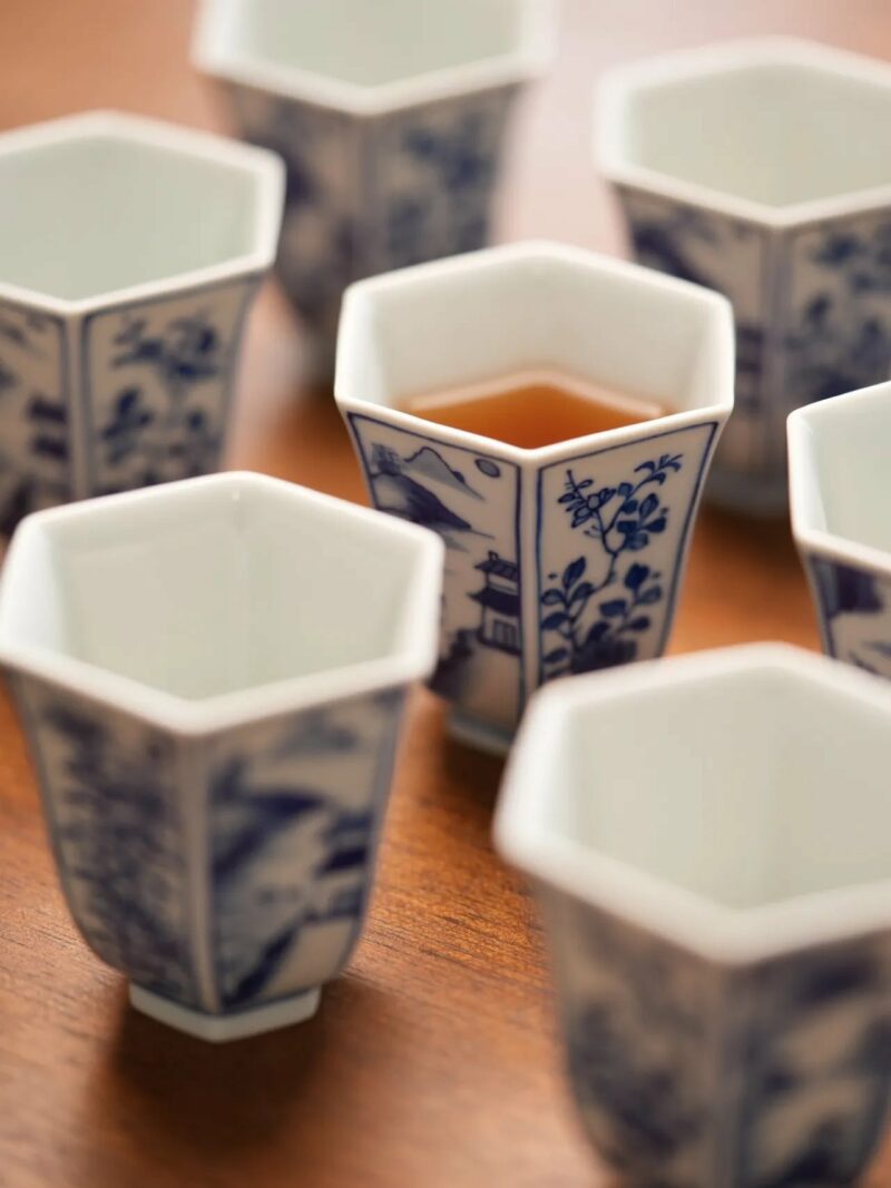 Handmade Hand-painted Underglaze decoration Porcelain Blue and White Landscape Hexagonal 50cc Tea Cup