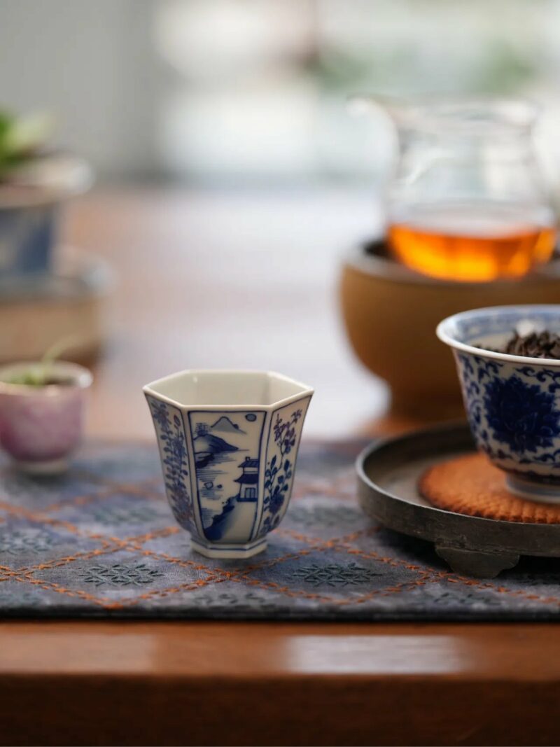 Handmade Hand-painted Underglaze decoration Porcelain Blue and White Landscape Hexagonal 50cc Tea Cup