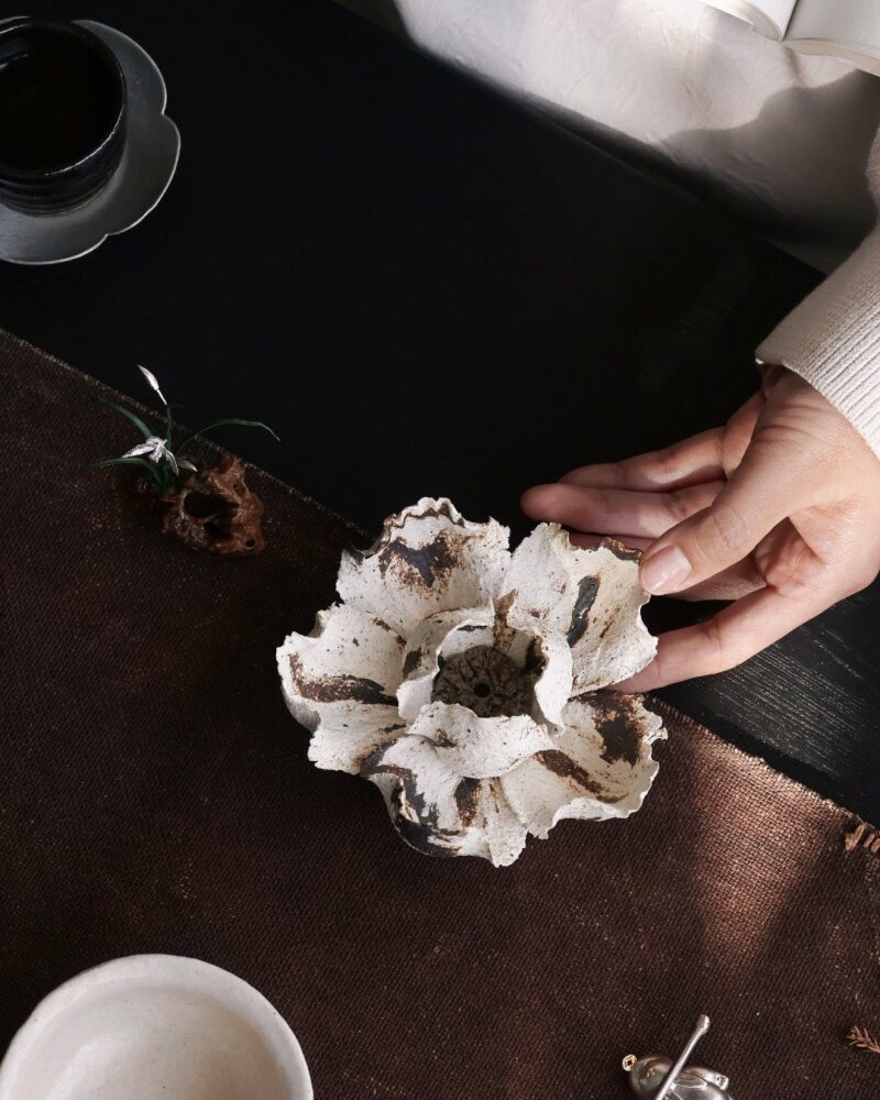 Handmade Minimalist Clay Flower Design Incense Holder