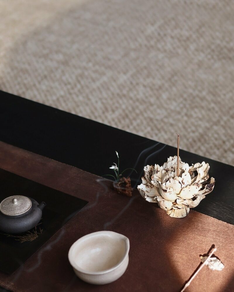 Handmade Minimalist Clay Flower Design Incense Holder