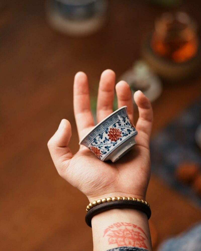 Handmade Underglaze Red Porcelain Blue and White Twined Lotus 60cc Host Cup