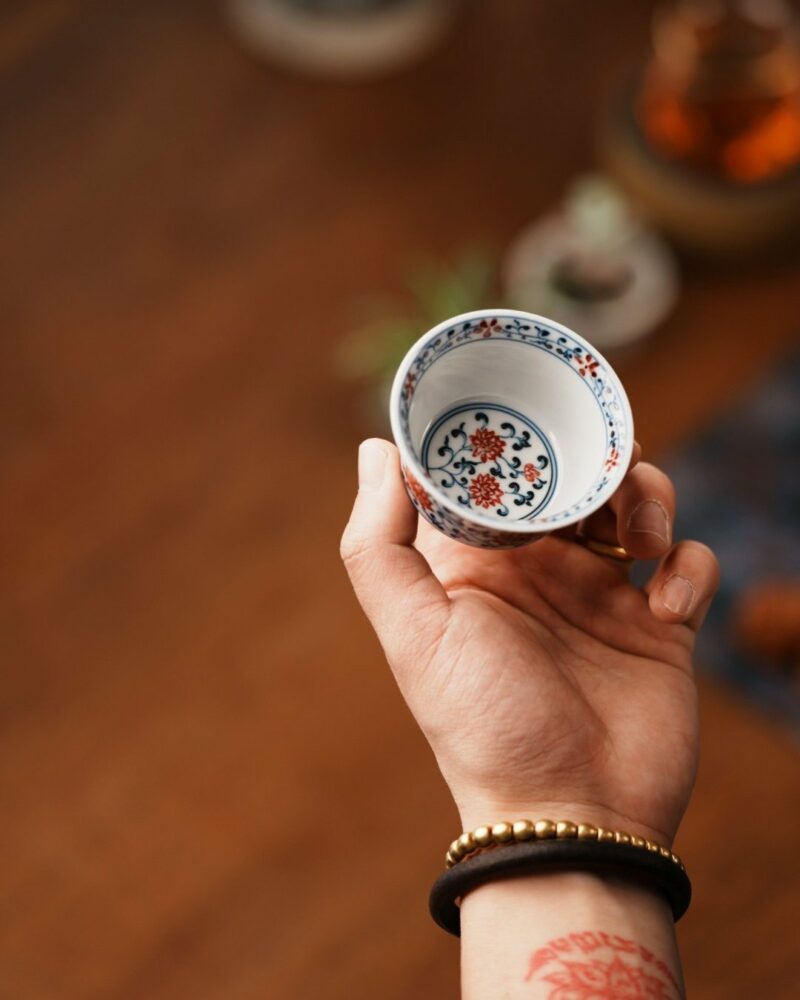 Handmade Underglaze Red Porcelain Blue and White Twined Lotus 60cc Host Cup