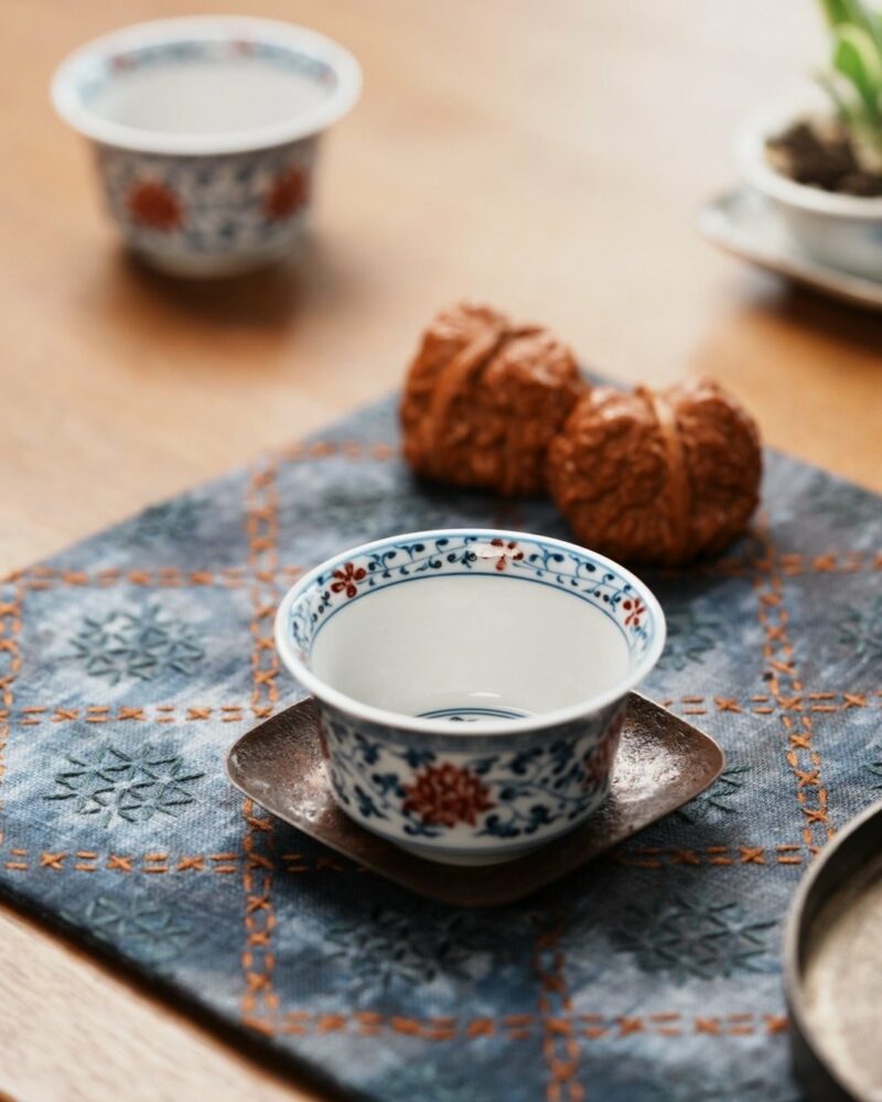 Handmade Underglaze Red Porcelain Blue and White Twined Lotus 60cc Host Cup