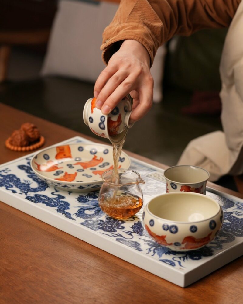 Handmade Underglaze decoration Porcelain Yuan Blue and White Five Dragons Chinese Tea Tray